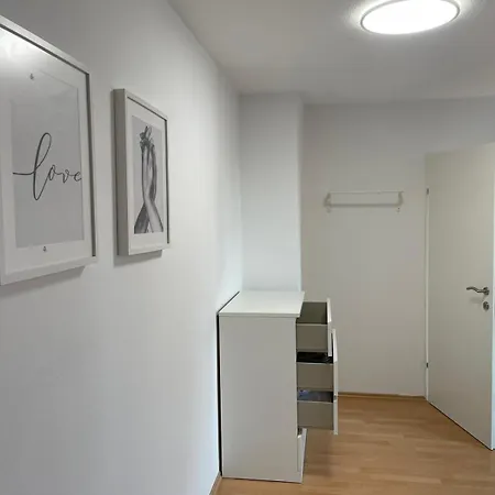 Deluxe Urban Stay Linz Exterior photo